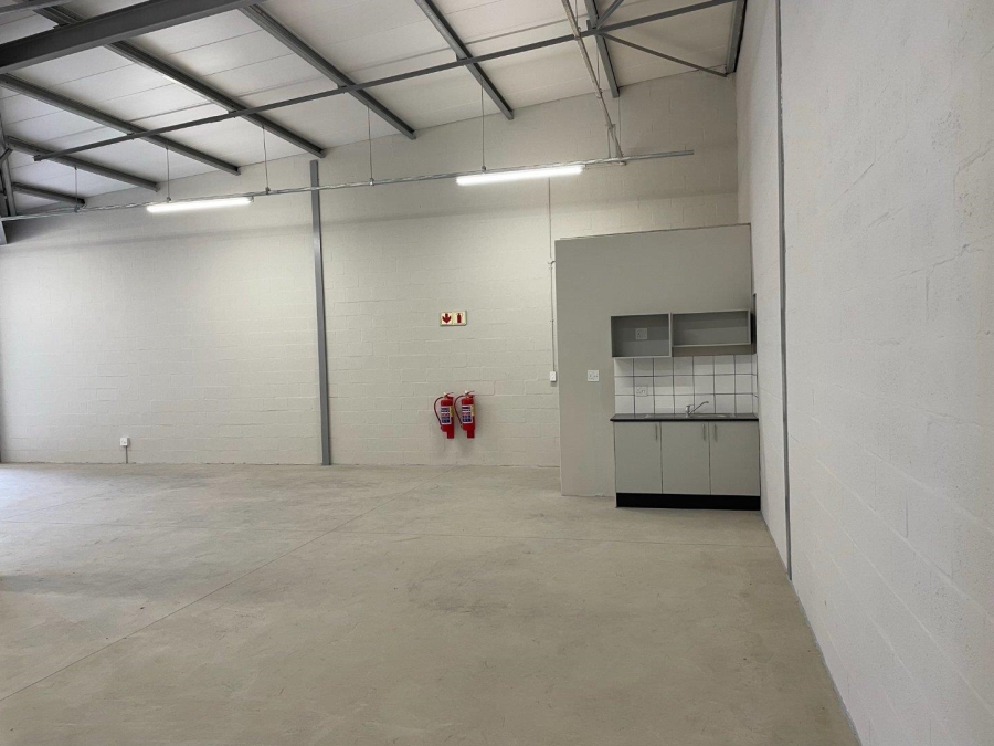 To Let commercial Property for Rent in Milnerton Western Cape